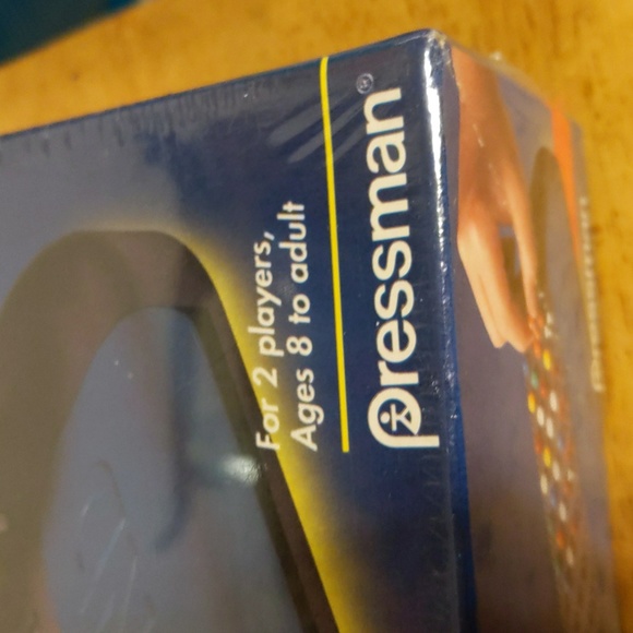 Vintage 1996 Mastermind Board Game Pressman New Sealed - Picture 2 of 4